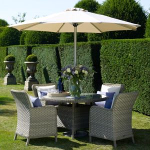 Bramblecrest Patagonia 4 Seat Dining Set & Parasol