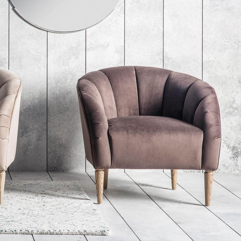 Art Deco Velvet Scallop Chair in Mousse