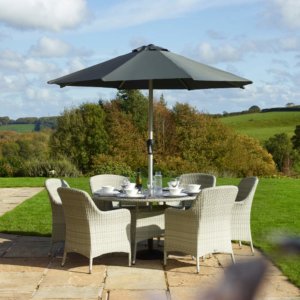 Bramblecrest Tetbury 6-Seat Round Tree Free Top Garden Dining Table Set With Parasol - Cloud