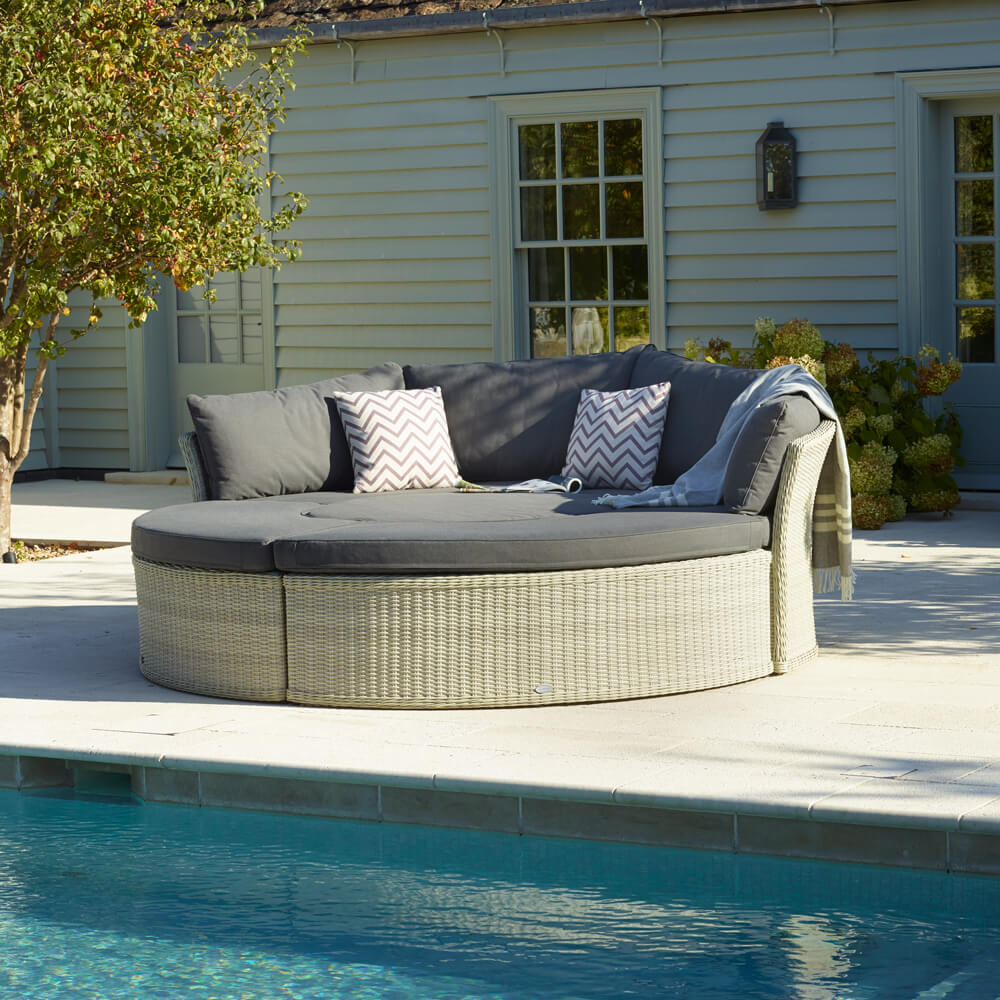 Hartman Heritage Rectangular Casual Dining Corner Sofa Protective Cover