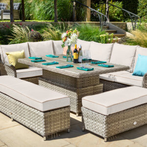 Light_brown_and_cream_garden_fiurniture_in_sunshine_with_fully_made_table