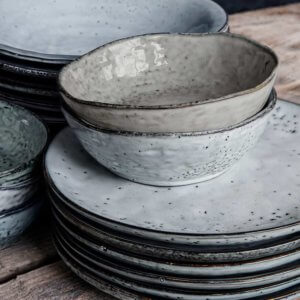 Argyll_Stoneware_Bowls_And_Plates_Stacked_1