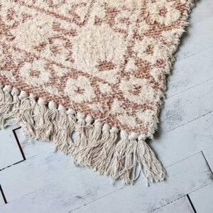 Balstone-Square-Patterned-Lounge-Rug-With-Tassels_1