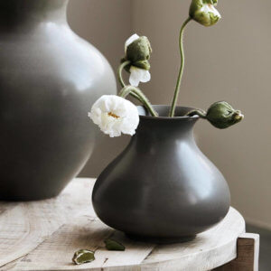 Braydon-earthenware-glazed-olive-vase-23x25cm_3